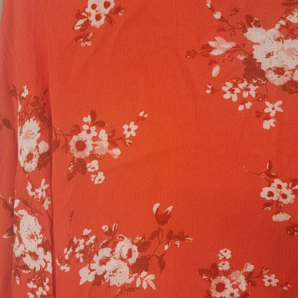 LUQ NWT Mango Berry Floral VNeck Tie Front Womens Prairie Top Size Large‎ - Picture 10 of 10